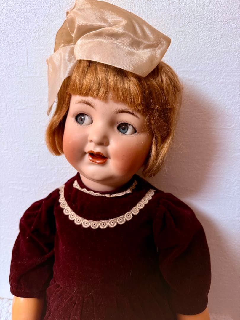 ドイツ フラーティアイ 女の子 ベルベットドレス 60cm ビスクドール