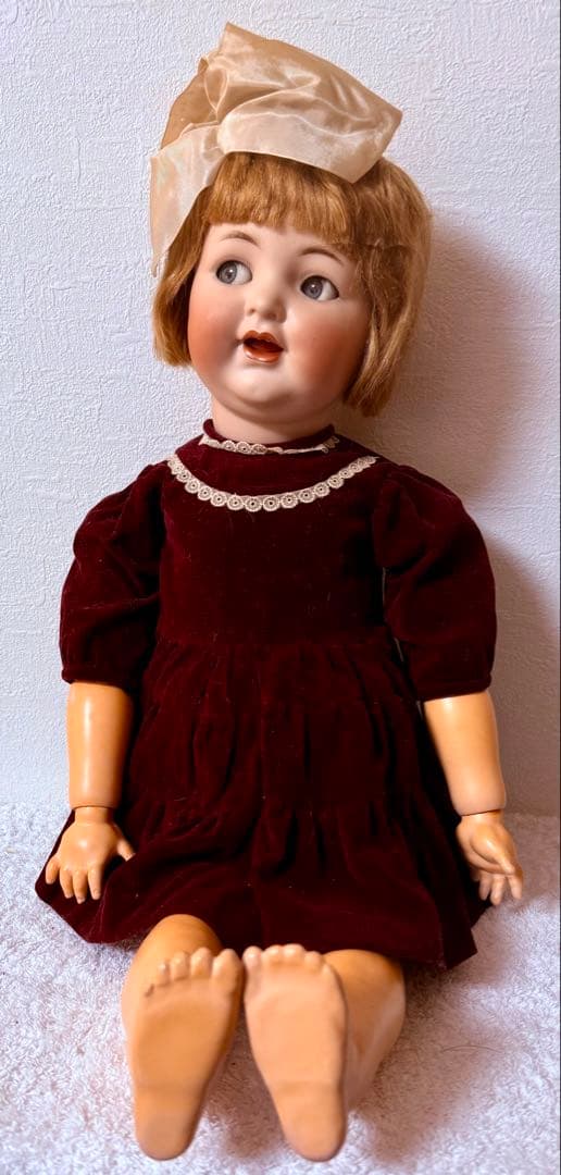 ドイツ フラーティアイ 女の子 ベルベットドレス 60cm ビスクドール