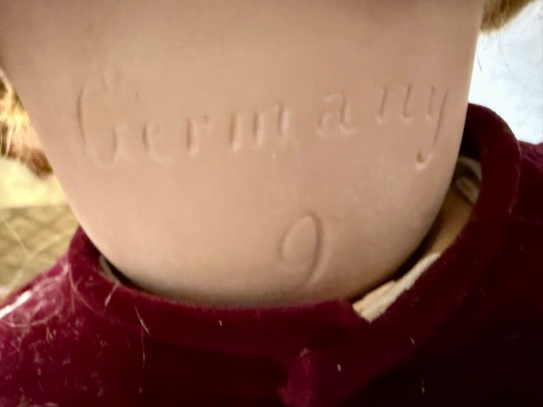 ドイツ フラーティアイ 女の子 ベルベットドレス 60cm ビスクドール