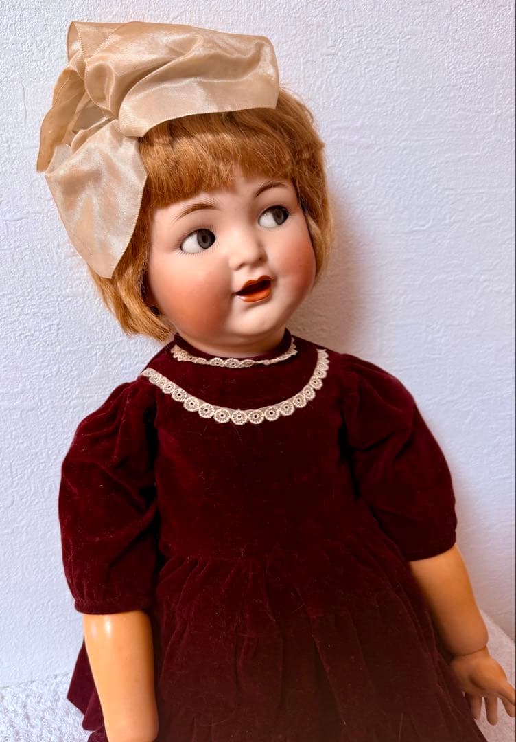 ドイツ フラーティアイ 女の子 ベルベットドレス 60cm ビスクドール