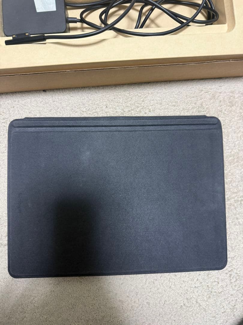 Microsoft Surface Go3本体 + キーボード