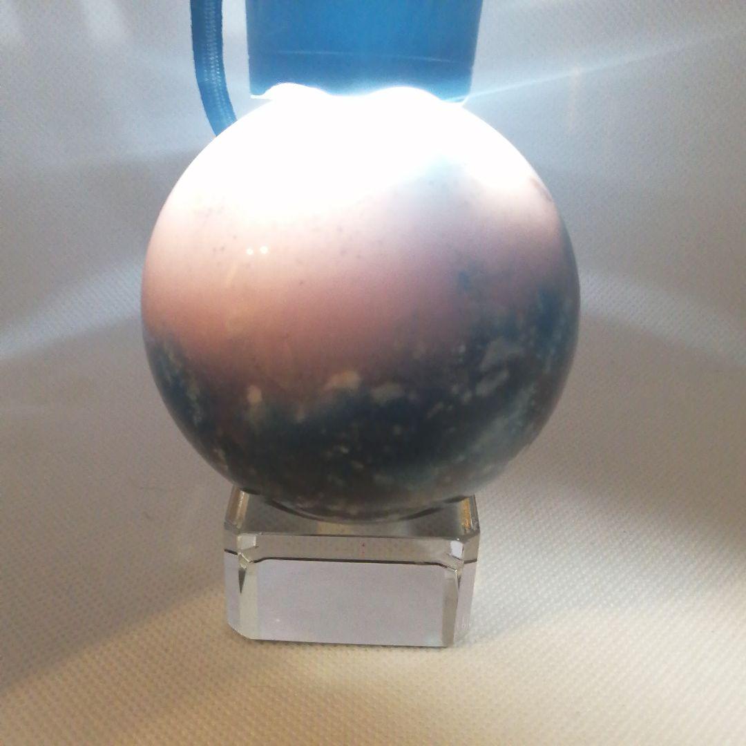 【新品】海岸に降り積もる雪のような模様のトロレアイトのスフィア　10-101