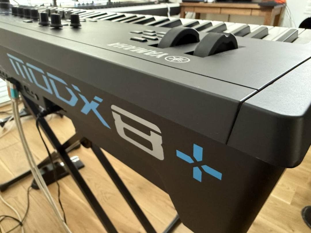 美品 YAMAHA シンセサイザー MODX8+ プラス 88鍵最高級電子ピアノ