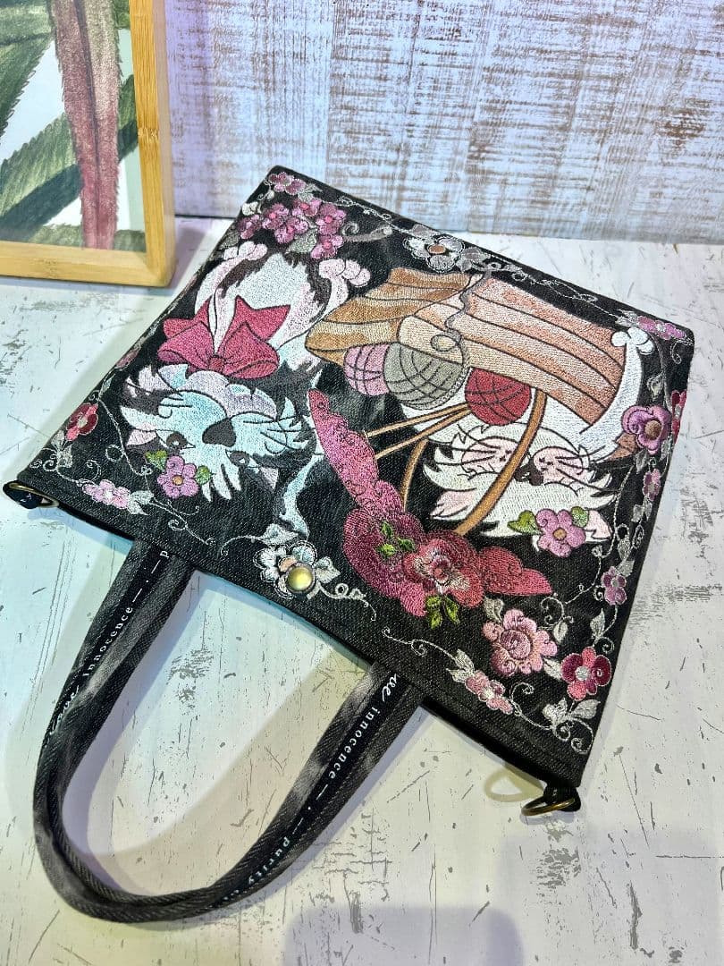 ロラライハリス♡ブラックWデニム♡刺繍のミニバッグ♡