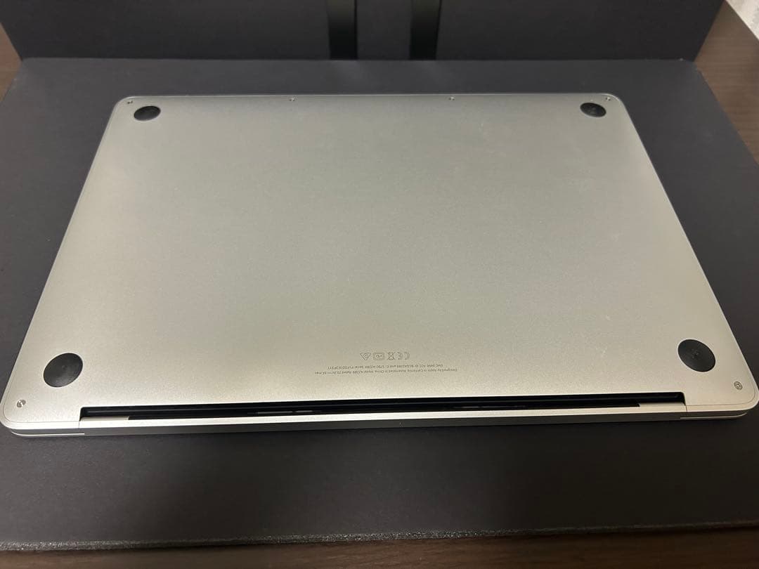 MacBook Pro 13インチ i5 8GB 256GB 初期化済 純正