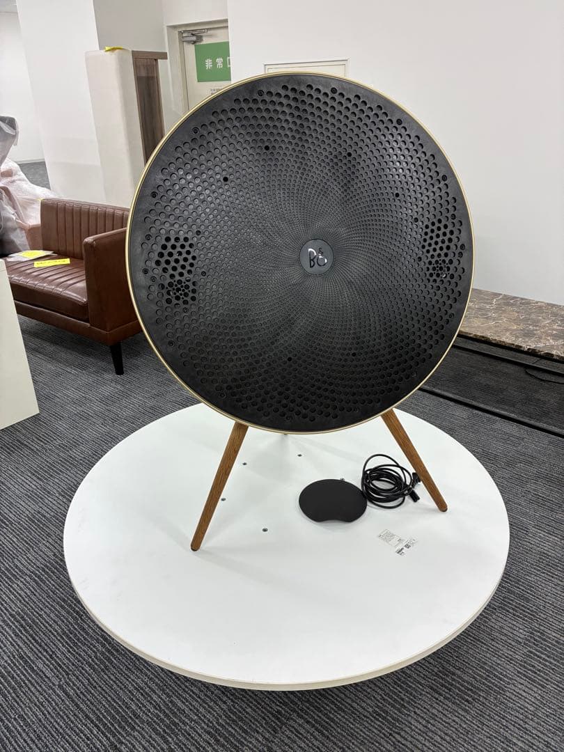 スピーカー 円形デザインB&O PLAY Beoplay A9 mkII 。