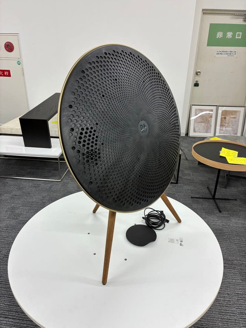 スピーカー 円形デザインB&O PLAY Beoplay A9 mkII 。