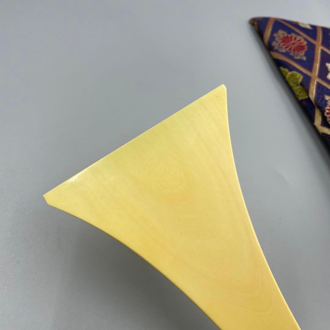 239ヴィンテージ 天然素材　三味線バチ　重さ約116g