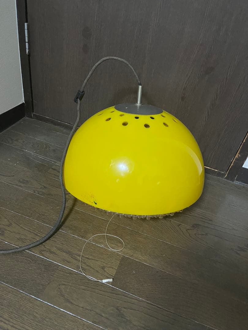 レトロポップイエローペンダントライト