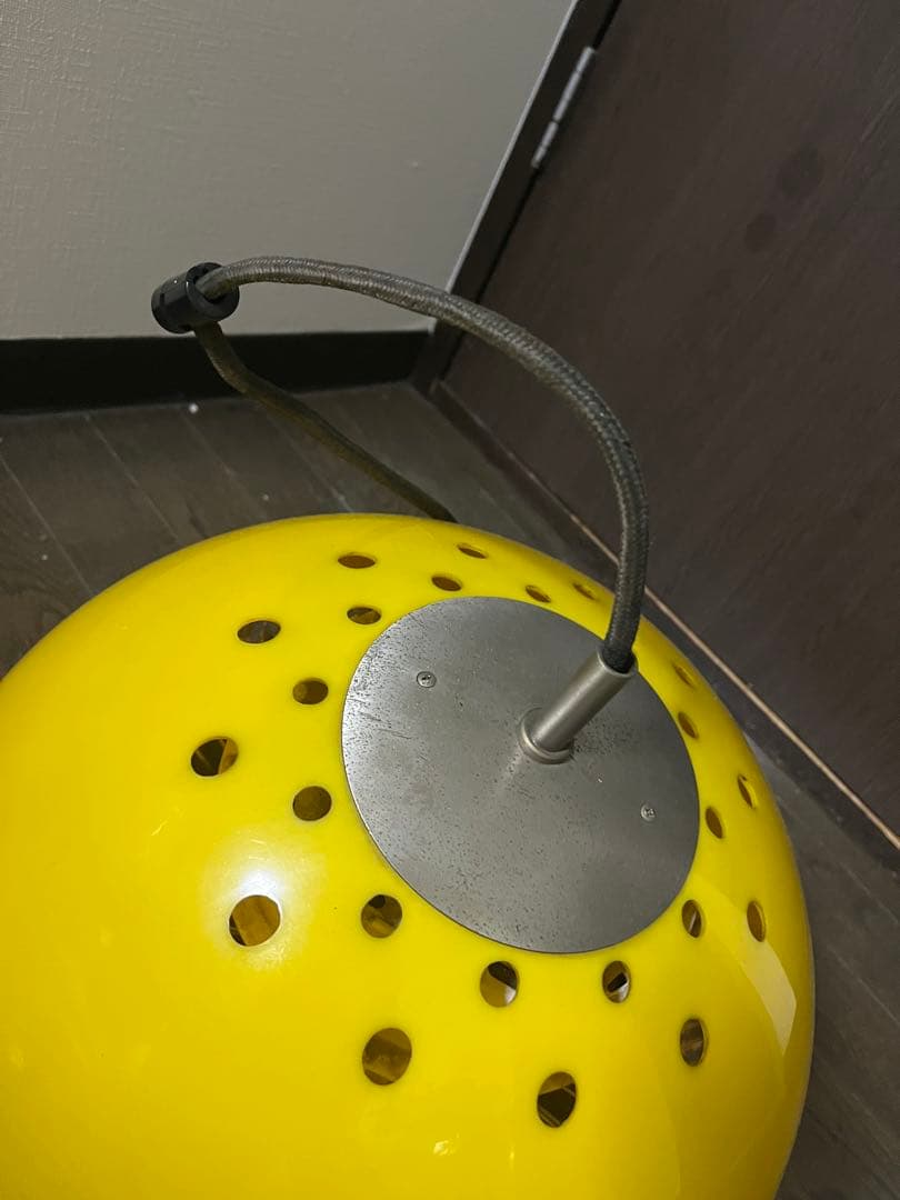 レトロポップイエローペンダントライト