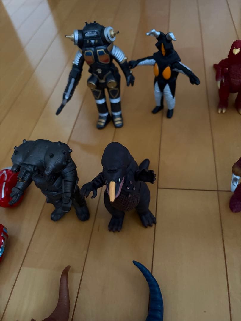 ウルトラマン　ウルトラ怪獣フィギュア　約100体　エッグ3体