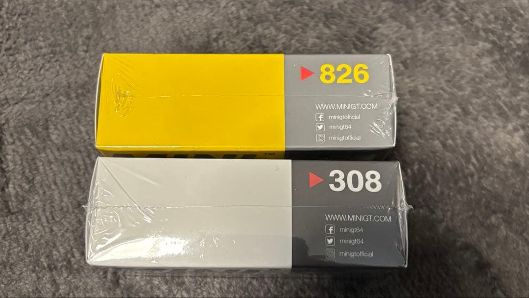 MINI GT Mercedes-Benz Actros ミニカーセット