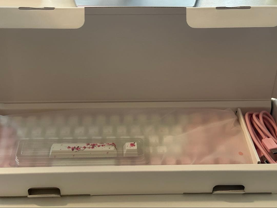 お*ん様 Varmilo 73 Sakura JIS Keyboard 日本語キ
