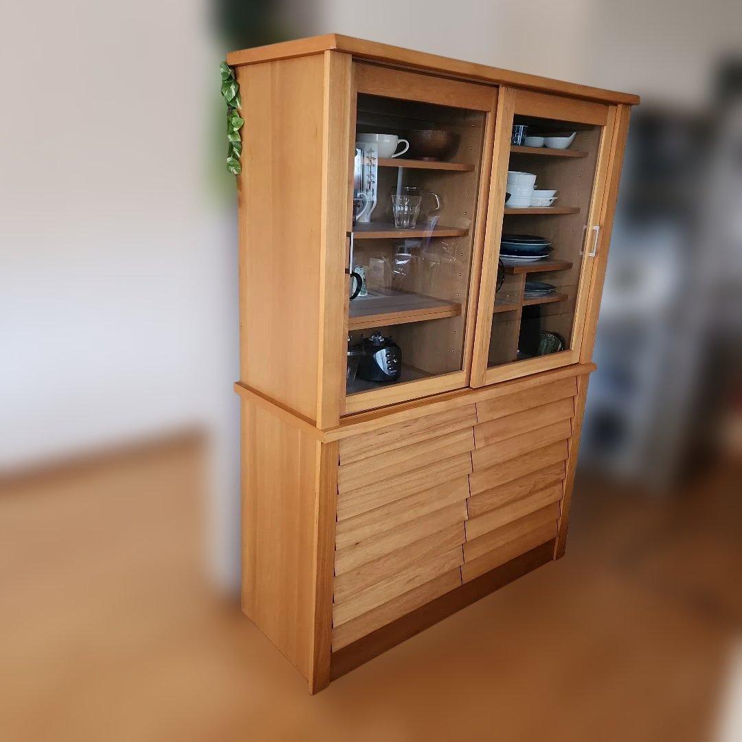 木製食器棚 引き戸扉付き