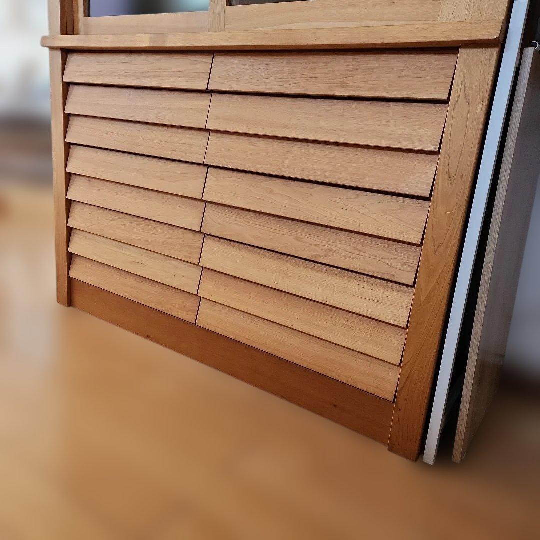 木製食器棚 引き戸扉付き