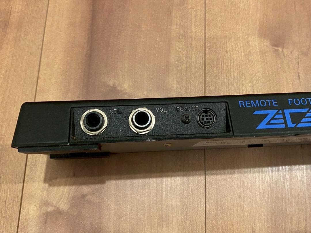 ZOOM 9050 ハーフラックマルチエフェクター