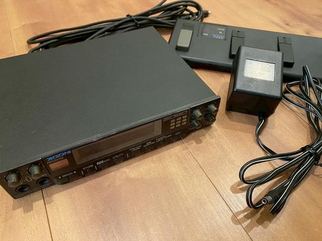 ZOOM 9050 ハーフラックマルチエフェクター