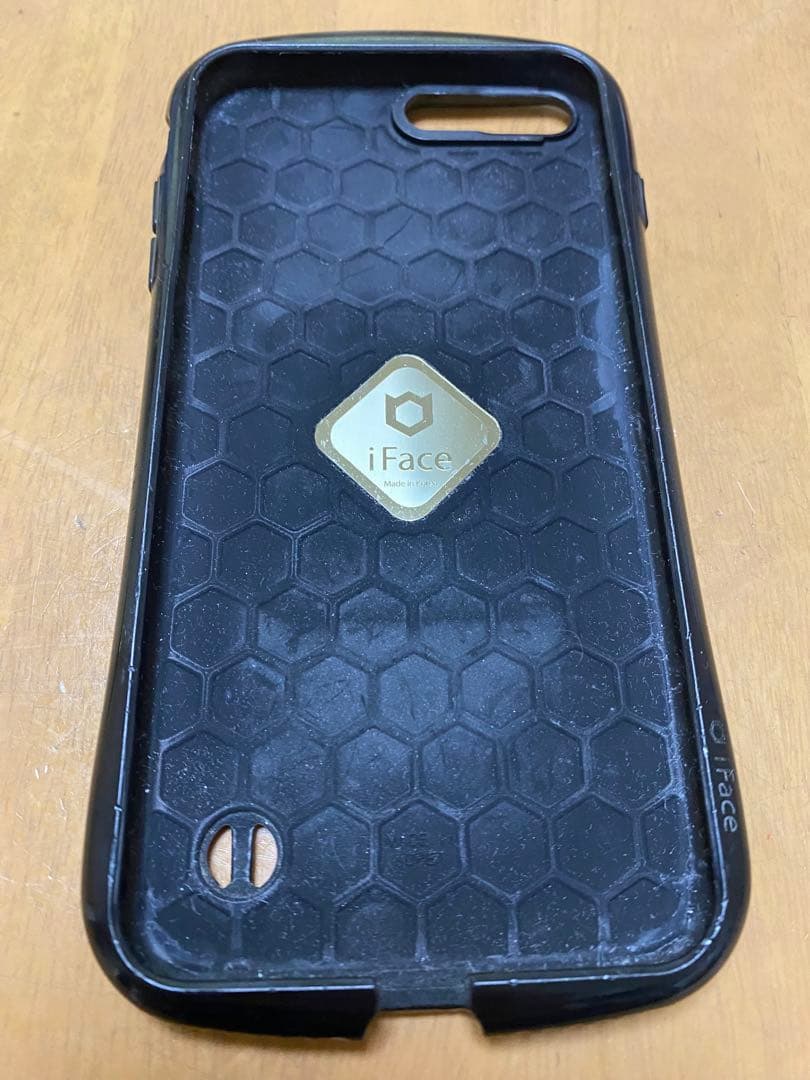 Apple iPhone 7Plus ローズゴールド 本体　画面割れあり