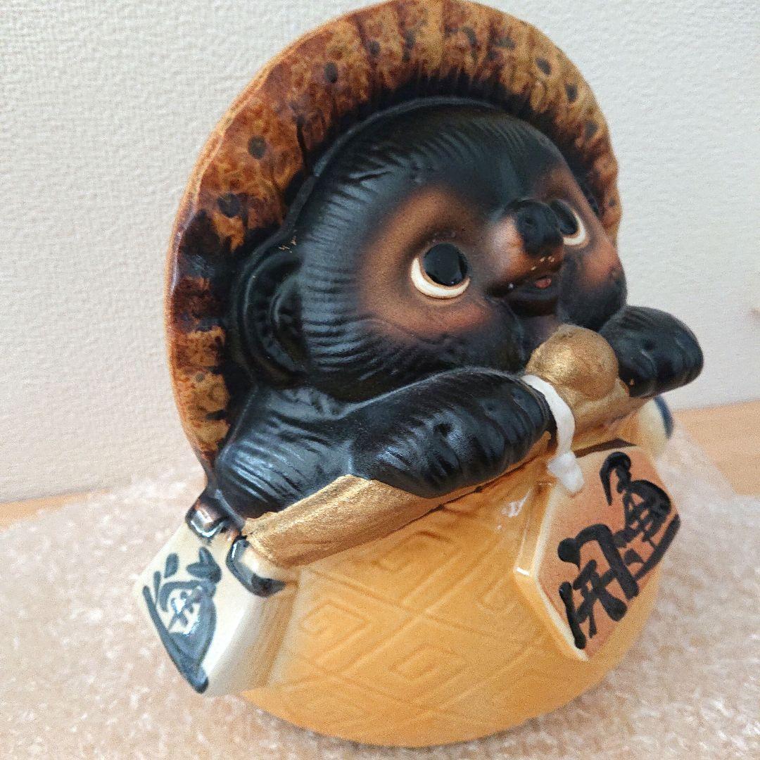 信楽焼 たぬきの陶器置物 (未使用品)