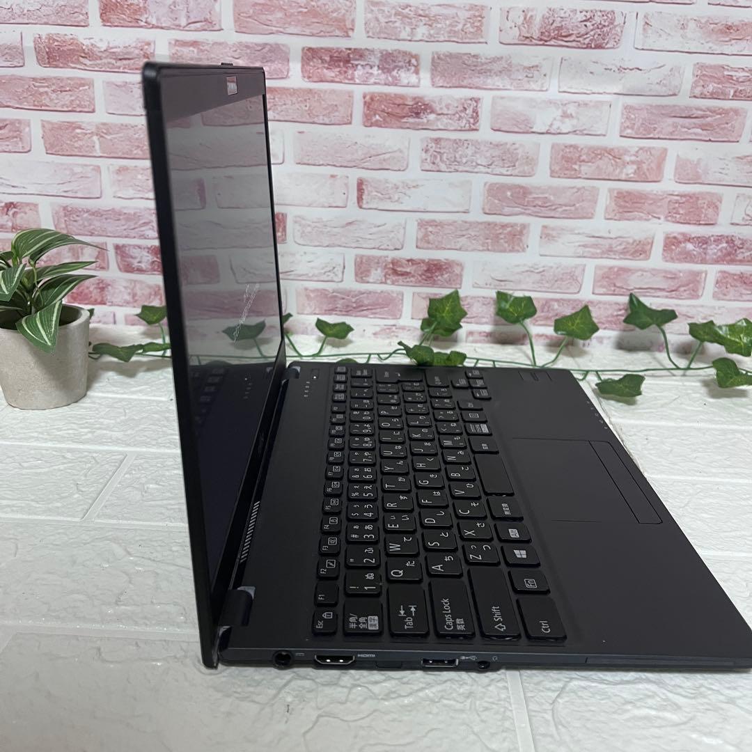 ★美品 SSD128GB メモリ8GB★Bluetooth 高解像度 PC72