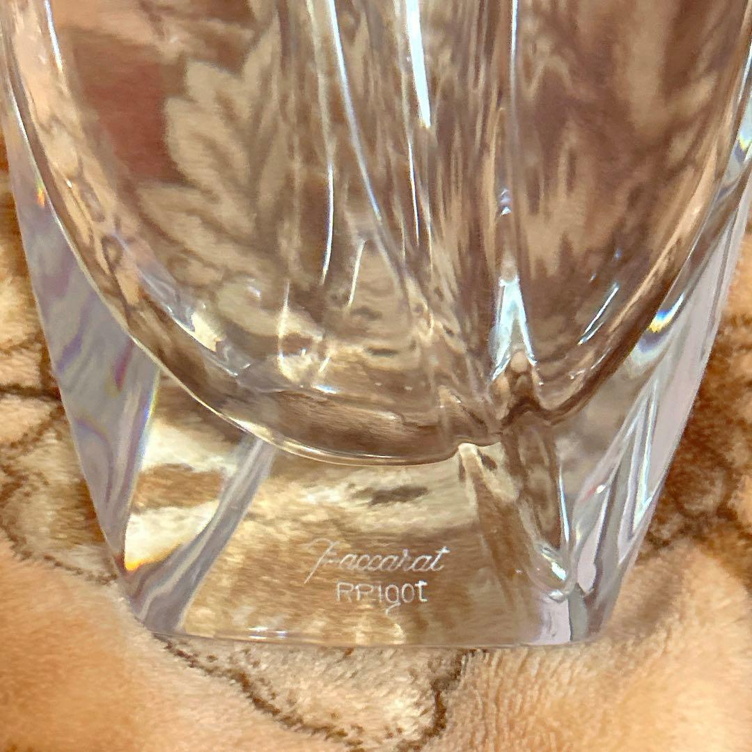 B*u様 本日のみ入手困難　箱付き　Baccarat 花器　花瓶　クリスタルフラ