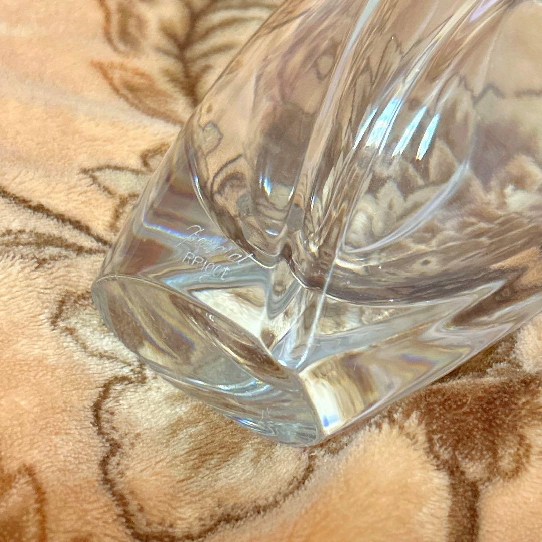 B*u様 本日のみ入手困難　箱付き　Baccarat 花器　花瓶　クリスタルフラ