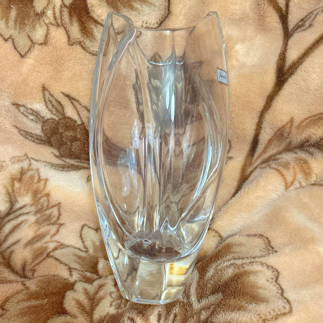 B*u様 本日のみ入手困難　箱付き　Baccarat 花器　花瓶　クリスタルフラ