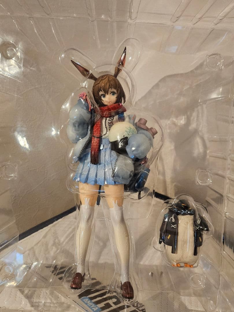 アークナイツ アーミヤ 見習い宅配人VER.フィギュア