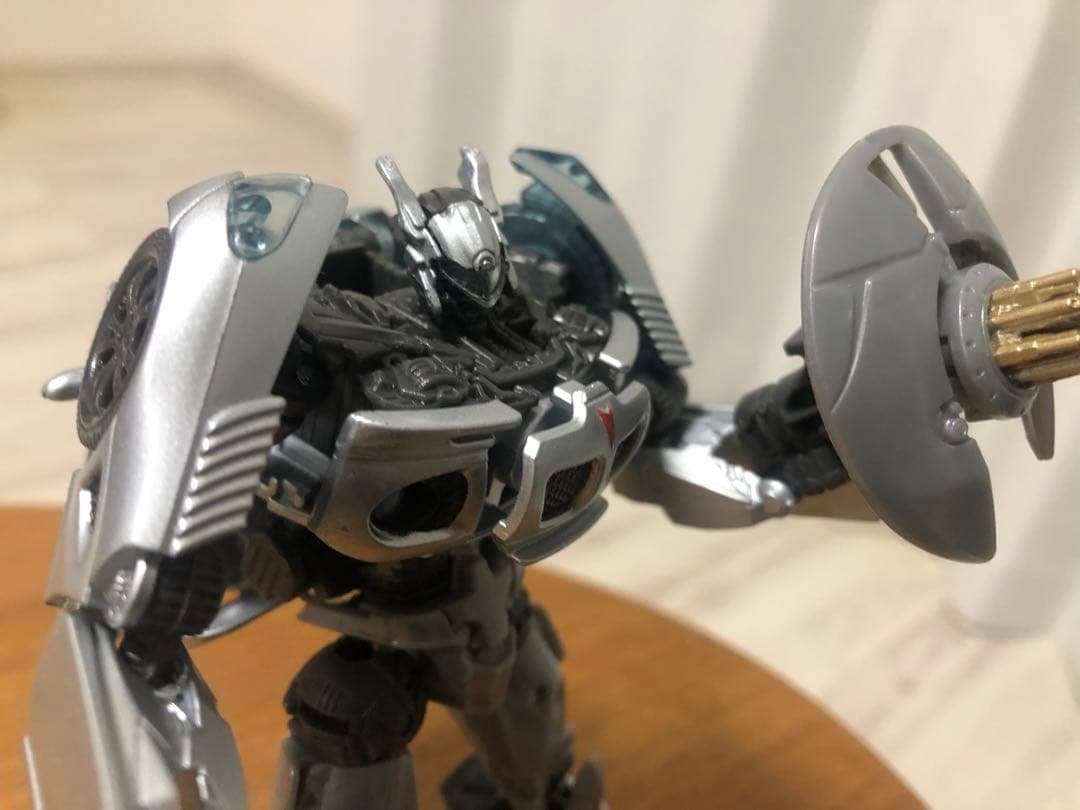 トランスフォーマー スタジオシリーズ ジャズ