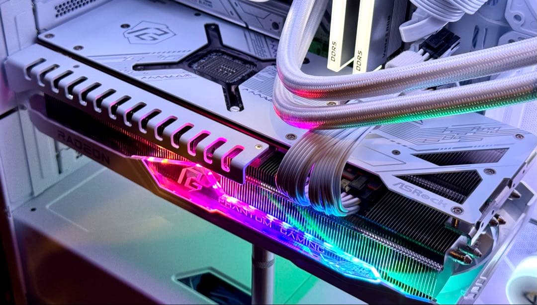 ASRock Radeon RX 7900 XT OC 20GB ホワイト