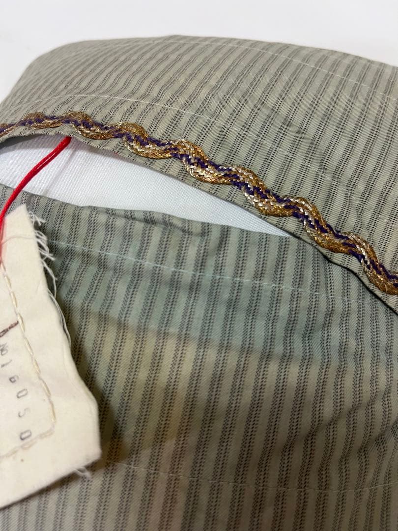 Chatav ectabit 花刺繍 グレー クッションカバー