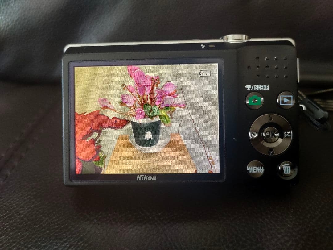 デジタルカメラ Nikon COOLPIX S570