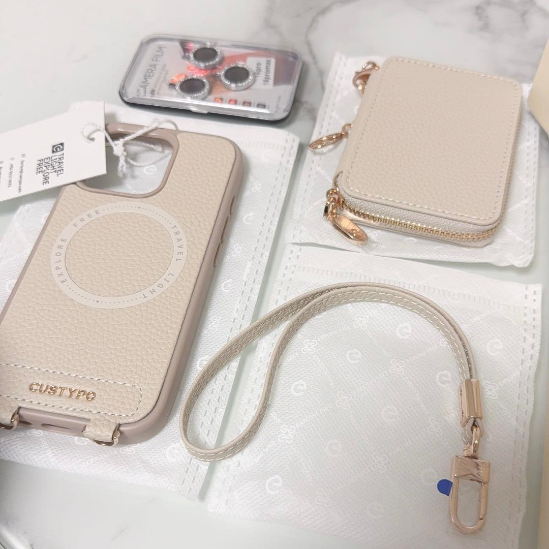 【新品】custype ベージュ iPhone16proケース ストラップ付き