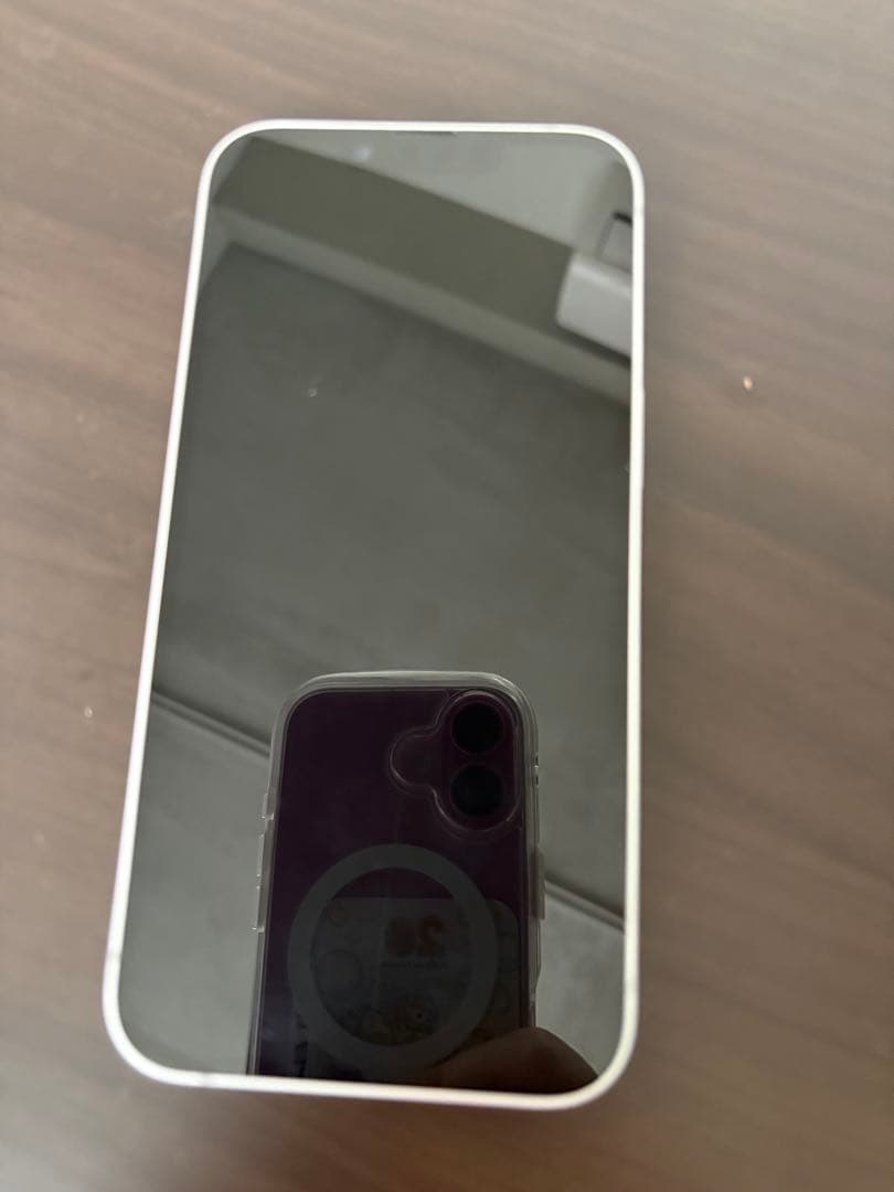 Apple iPhone 16e ホワイト 128GB 本体 美品 充電器箱付き