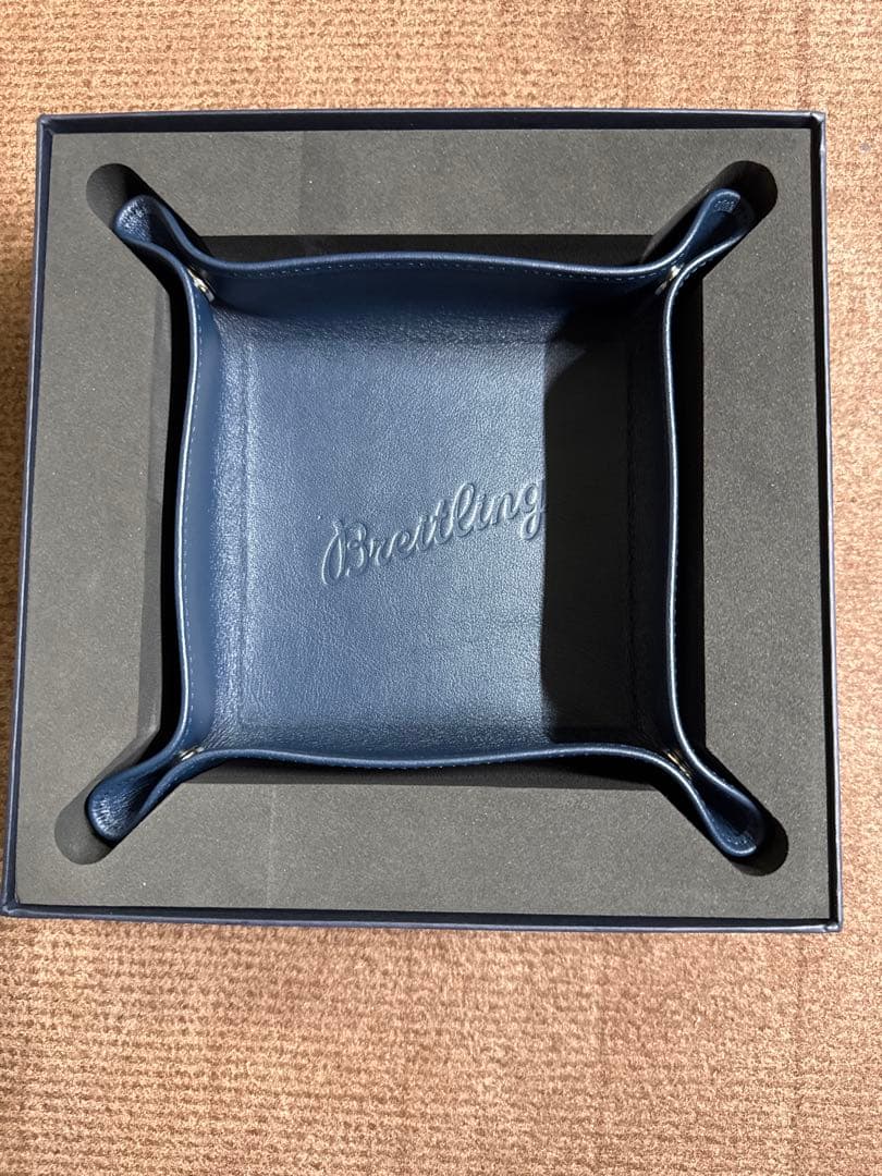 BREITLING ブライトリング 純正 レザートレイ 小物入れ ノベルティ