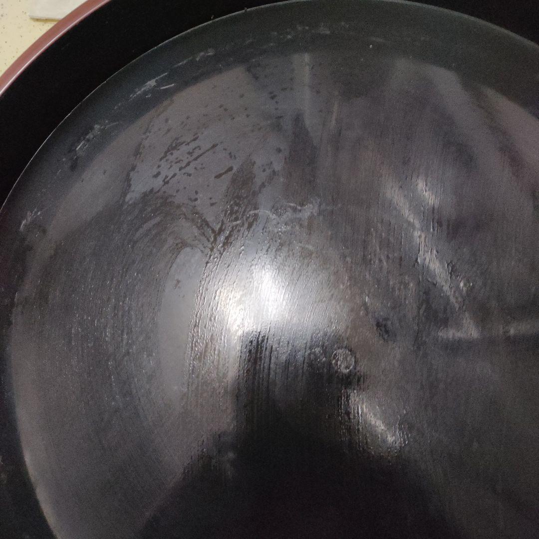 ひらめデザインの陶器回転皿と小皿