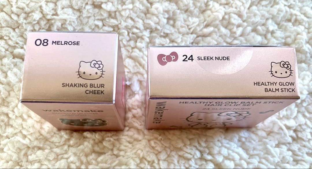 限定品ウェイクメイクHELLO KITTY BLACK EDITIONポーチ付き