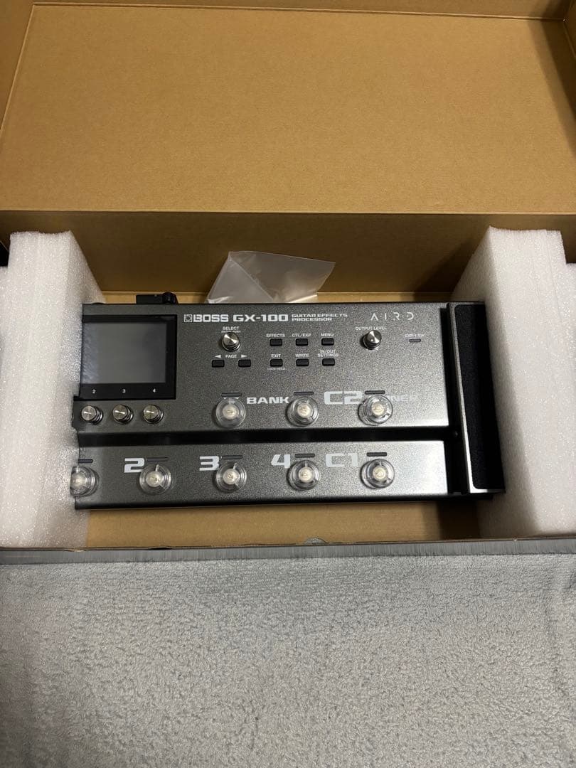 BOSS GX-100 BT-DUAL、純正スイッチカバー付き