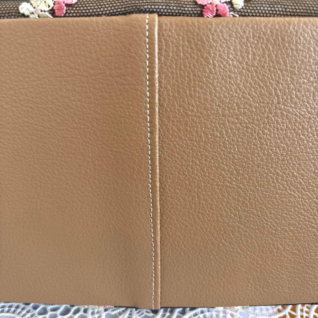 アンティーク調花柄レースあおりがま口バッグ　ハンドメイド