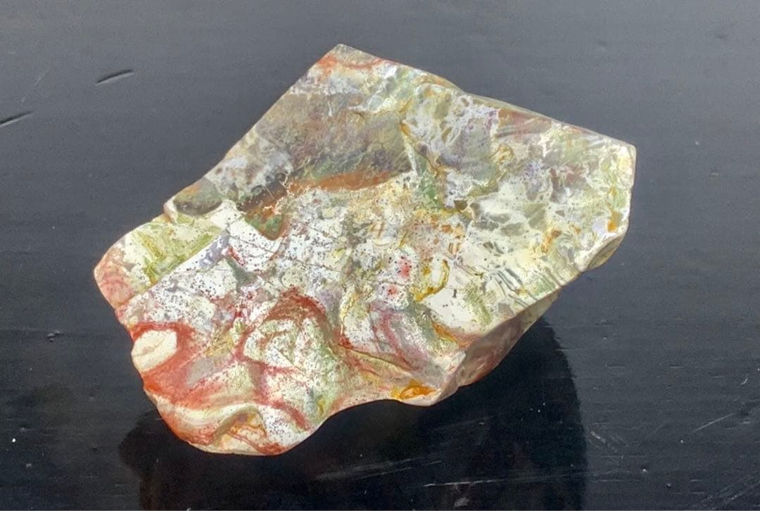 佐渡錦紅石  佐渡赤玉石 横7×高4.5×奥行5(cm)  120g