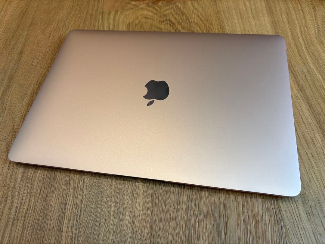美品MacBook Air M1 2020 8GB/256GB バッテリー90%