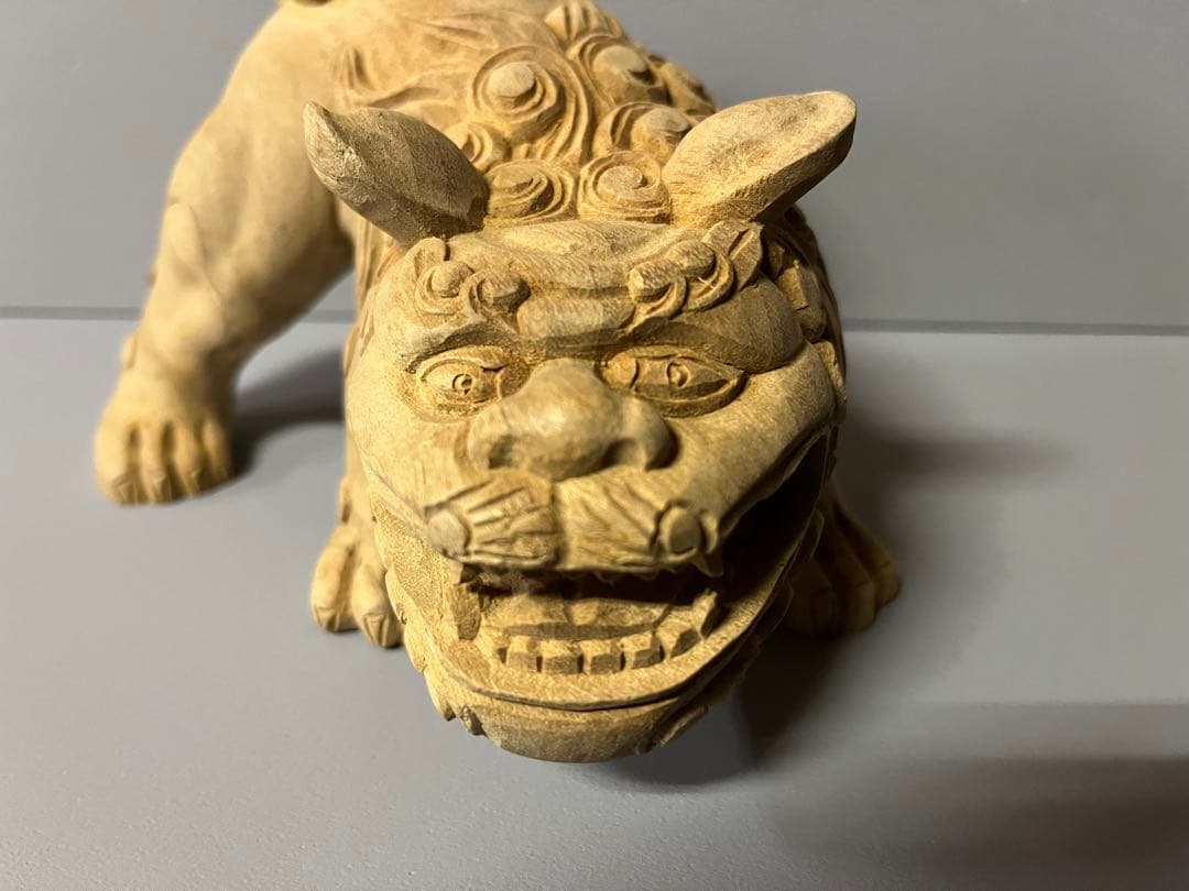 木製　獅子の彫刻 置物 伝統的　縁起物　36