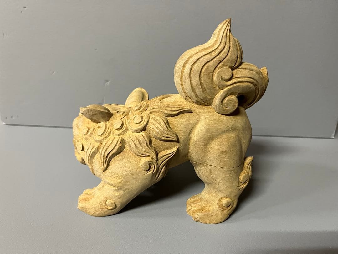 木製　獅子の彫刻 置物 伝統的　縁起物　36