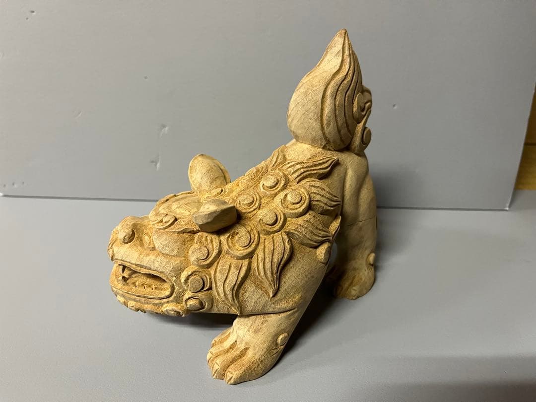 木製　獅子の彫刻 置物 伝統的　縁起物　36