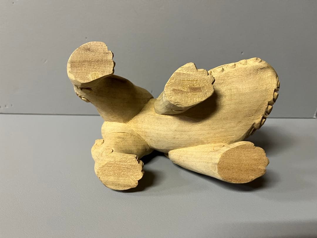 木製　獅子の彫刻 置物 伝統的　縁起物　36