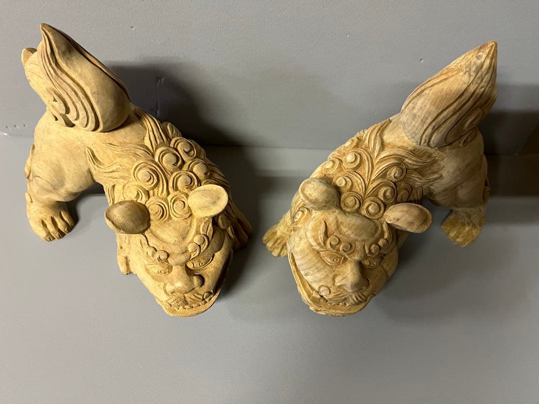 木製　獅子の彫刻 置物 伝統的　縁起物　36