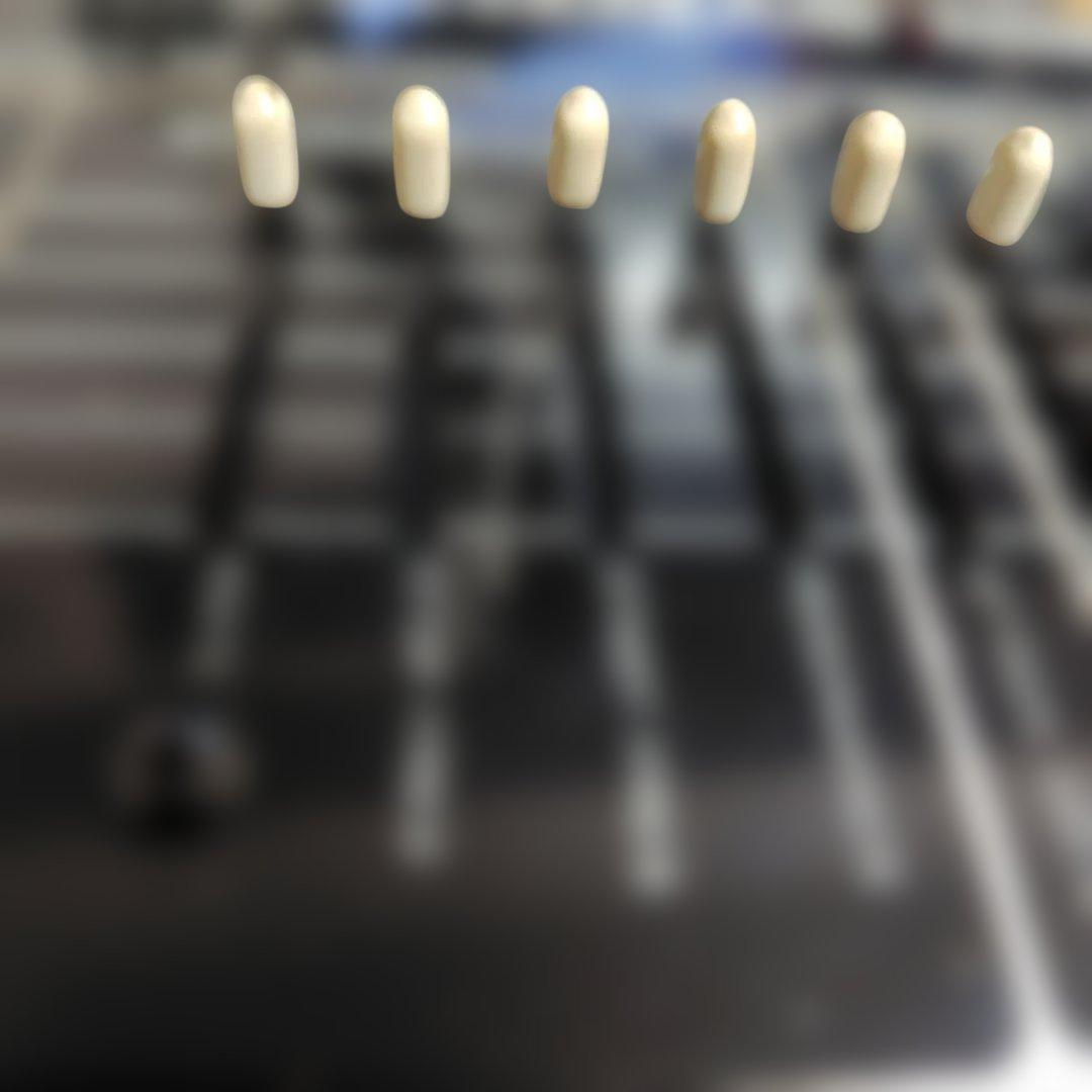 Electro-Harmonix Micro Synthesizerエレハモ