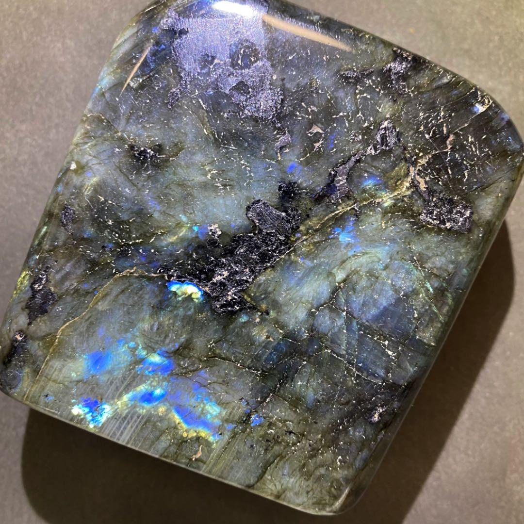 絶品❗巨大❗️ラブラドライト タンブル 天然石 鉱物 置物 原石 天然石A515