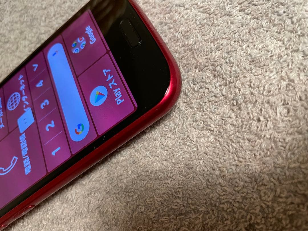 ［美品］らくらくスマートフォン　ピンク　F-52B SIMロック解除済み