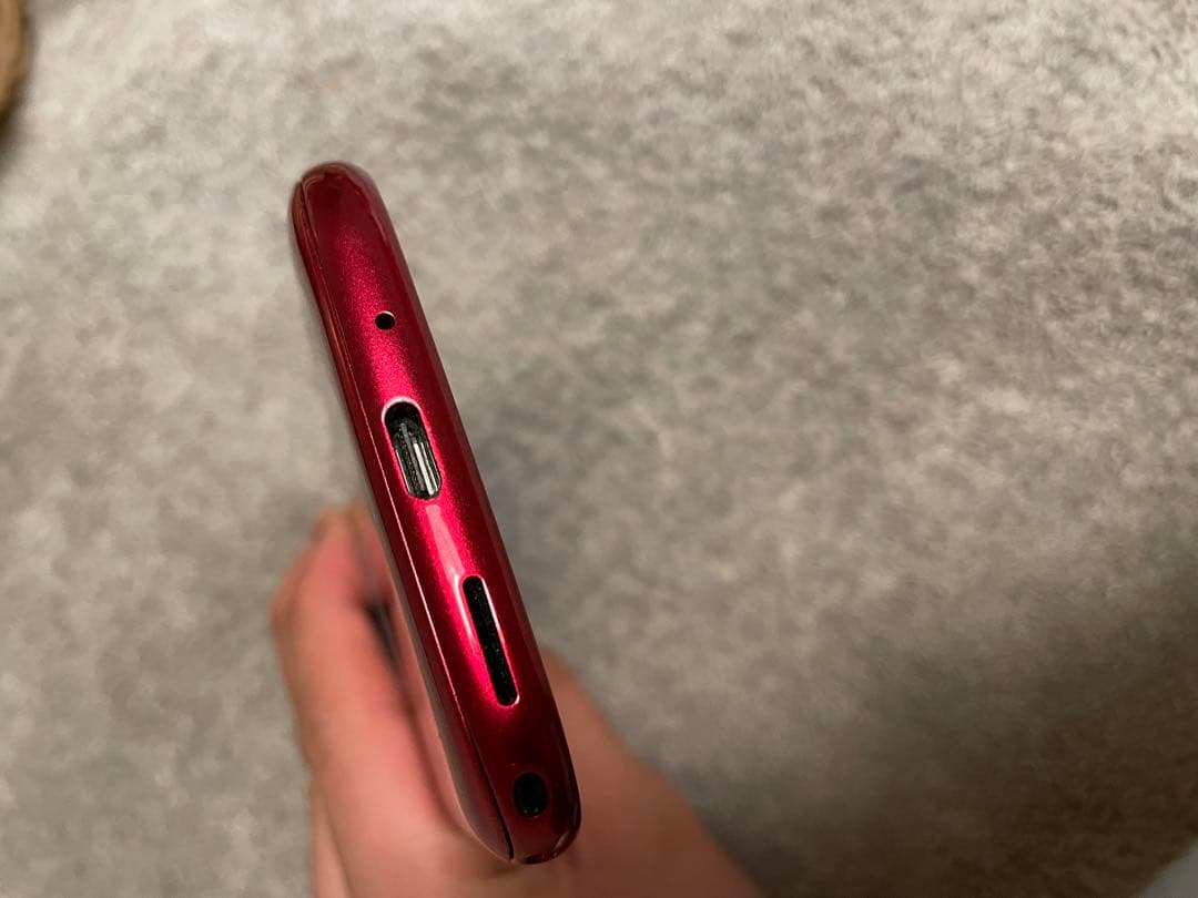 ［美品］らくらくスマートフォン　ピンク　F-52B SIMロック解除済み